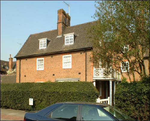 061 Hampstead Way a